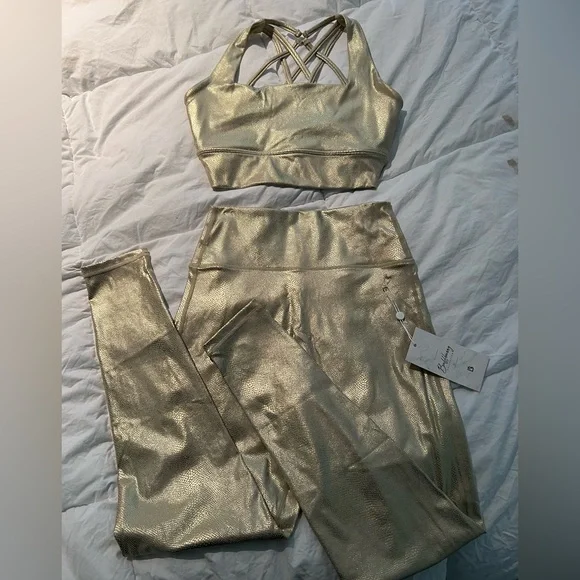 BuffBunny Matching Workout Set NWT - Picture 1 of 6